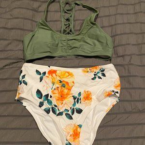 NEW CUPSHE Celadon Green and Floral Bikini Set